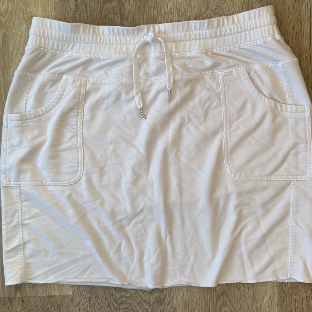 Jofit White Athletic Skirt